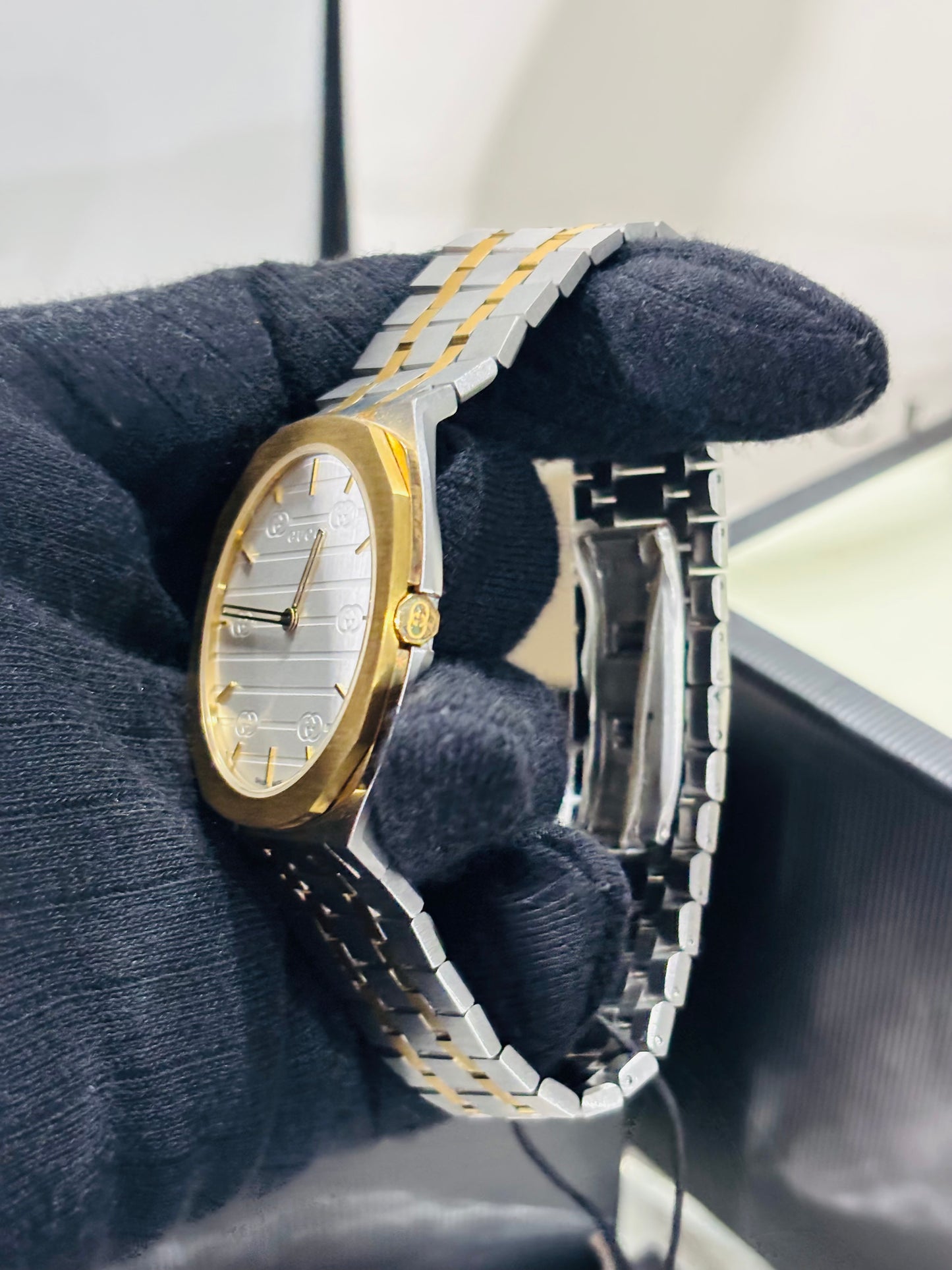 Gucci 25h Slim 38mm Men's Luxury Master Watch